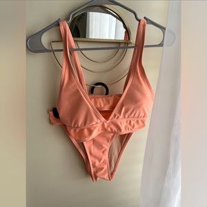 GNASH PEACH BIKINI! Originally bought from urban outfitters! Size 4!🍑🍑🍑